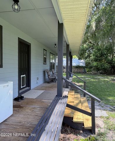 327 KEUKA LAKE Trail, Interlachen, FL 32148