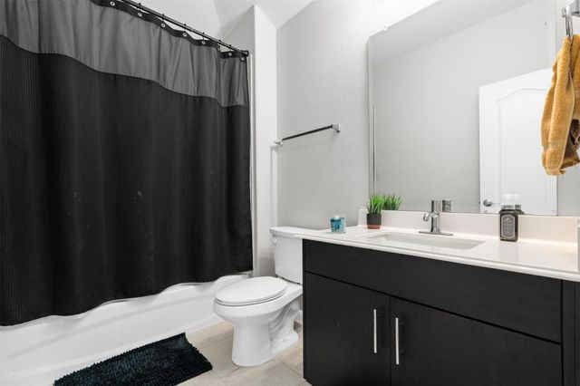 4513 Pentridge Drive, Crowley, TX 76036