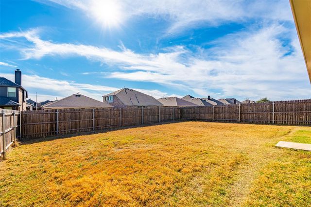 4513 Pentridge Drive, Crowley, TX 76036