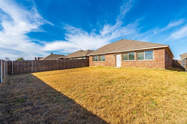 4513 Pentridge Drive, Crowley, TX 76036