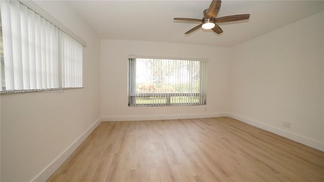 4291 NW 9th Avenue 101, Deerfield Beach, FL 33064