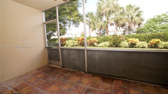 4291 NW 9th Avenue 101, Deerfield Beach, FL 33064