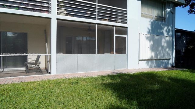 4291 NW 9th Avenue 101, Deerfield Beach, FL 33064