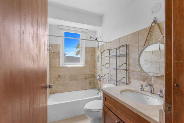 9 PASEO DE LA BALANDRA 9, Vega Alta, PR 00692