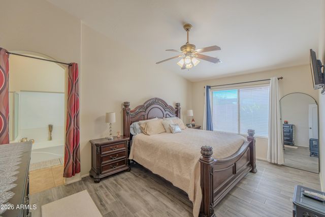 2907 E WHISPERING WIND Drive, Phoenix, AZ 85024