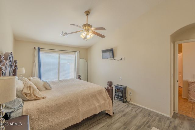2907 E WHISPERING WIND Drive, Phoenix, AZ 85024