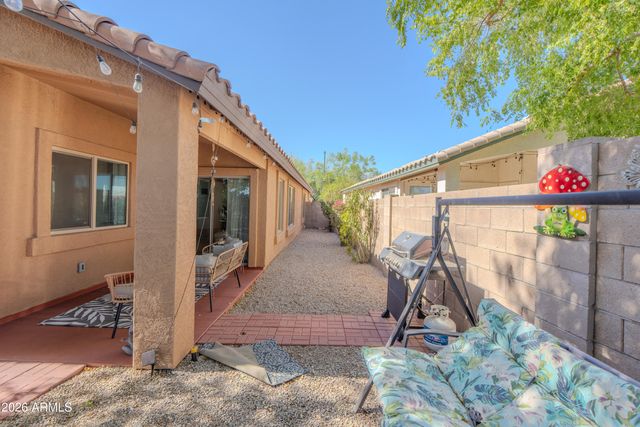 2907 E WHISPERING WIND Drive, Phoenix, AZ 85024