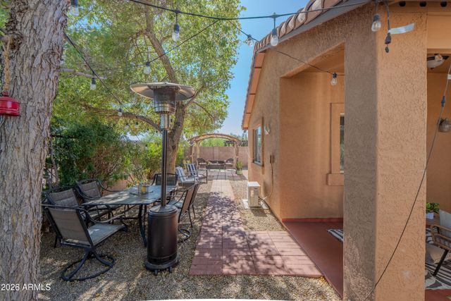 2907 E WHISPERING WIND Drive, Phoenix, AZ 85024