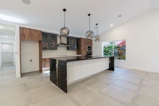 3950 Shearwater Dr, Jupiter, FL 33477