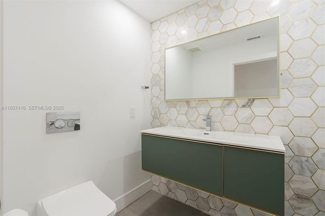 3950 Shearwater Dr, Jupiter, FL 33477