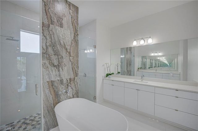 2662 36th AVE SE, Naples, FL 34117