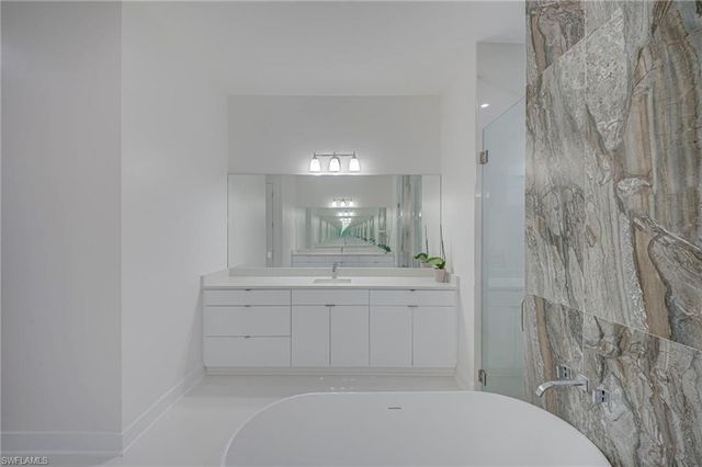 2662 36th AVE SE, Naples, FL 34117
