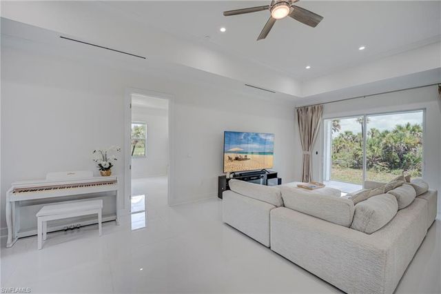 2662 36th AVE SE, Naples, FL 34117
