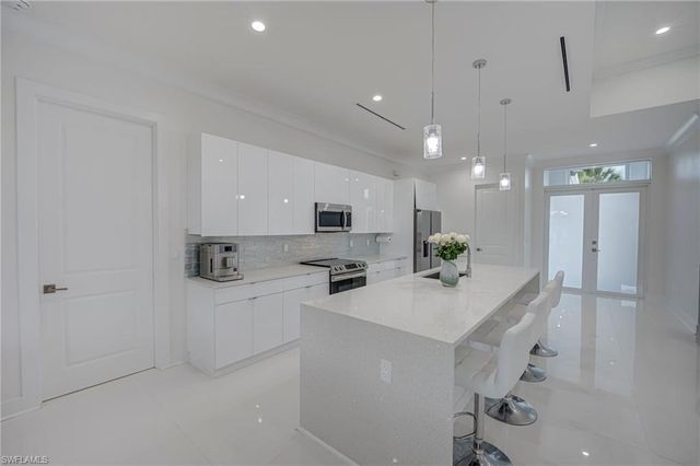 2662 36th AVE SE, Naples, FL 34117