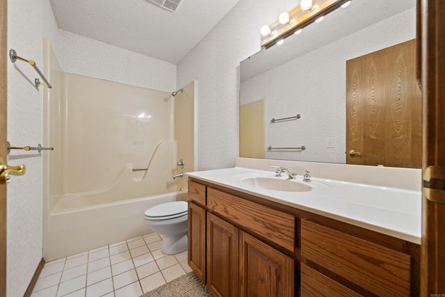 34 Alicante Way, Hot Springs Village, AR 71909