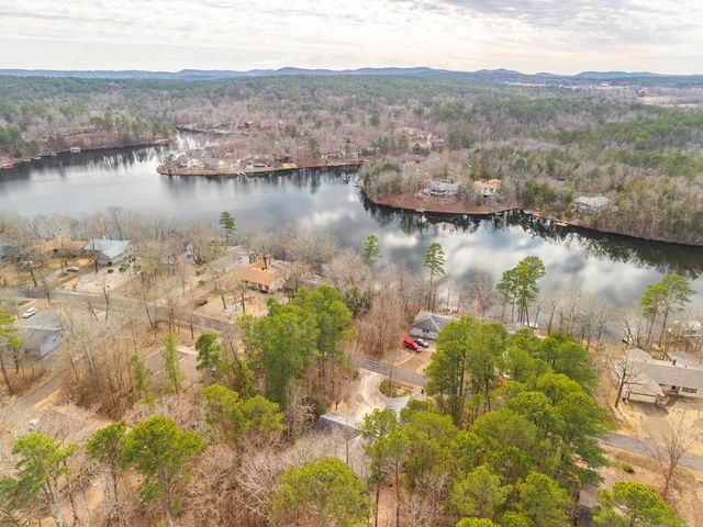 34 Alicante Way, Hot Springs Village, AR 71909