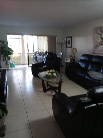 10253 NW 9th St Cir 102-6, Miami, FL 33172