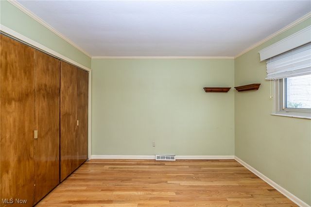 2990 Hampton Road, Cleveland, OH 44120