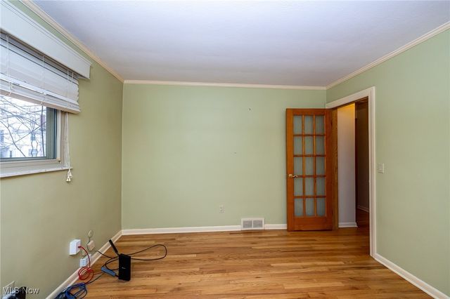 2990 Hampton Road, Cleveland, OH 44120