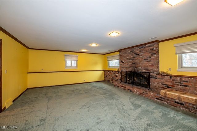 2990 Hampton Road, Cleveland, OH 44120