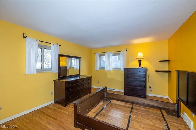 2990 Hampton Road, Cleveland, OH 44120