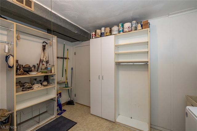 2990 Hampton Road, Cleveland, OH 44120