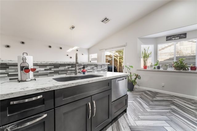 2348 Buffalo Run Avenue, Las Vegas, NV 89123