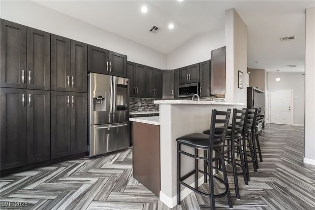 2348 Buffalo Run Avenue, Las Vegas, NV 89123