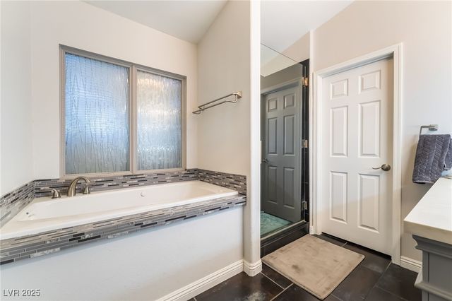 2348 Buffalo Run Avenue, Las Vegas, NV 89123