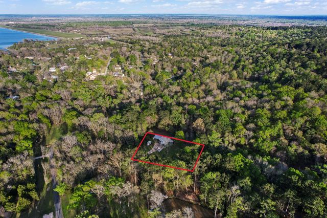 180 Heron Lane, Coldspring, TX 77331