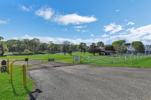 180 Heron Lane, Coldspring, TX 77331