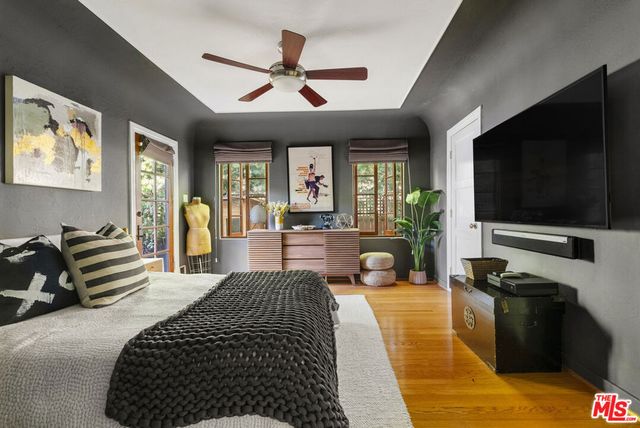 105 S La Jolla Avenue, Los Angeles, CA 90048