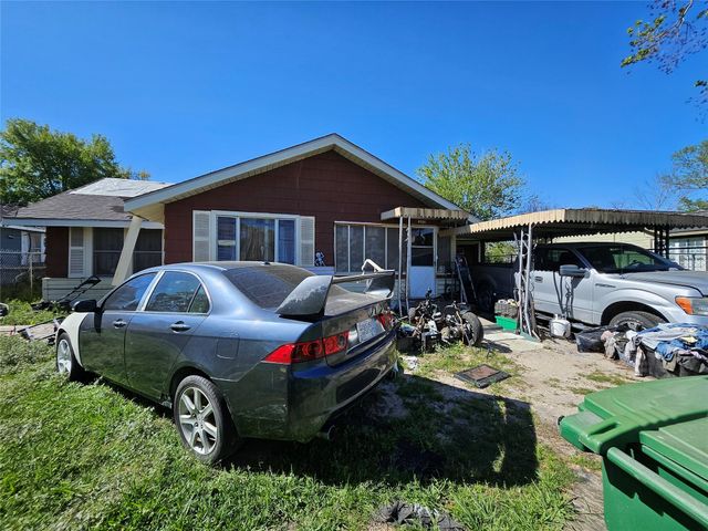 6826 Larkstone Street, Houston, TX 77028