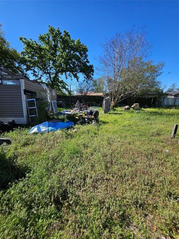 6826 Larkstone Street, Houston, TX 77028