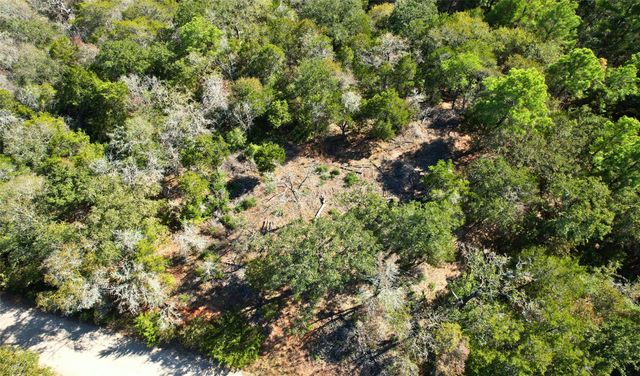 141 Helemano DR, Bastrop, TX 78602