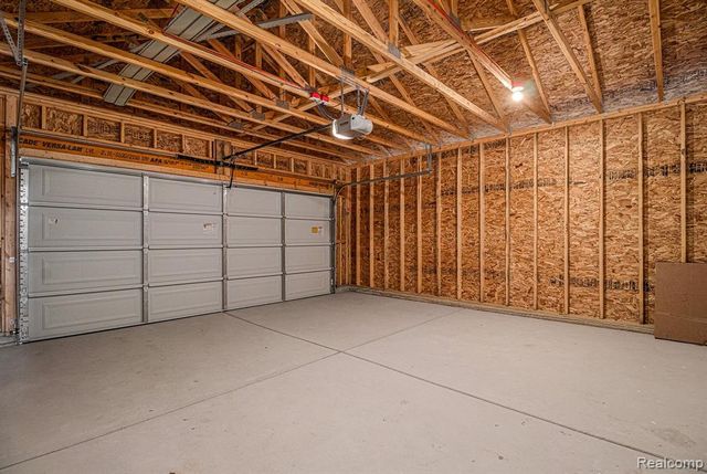 209 Kingsberry Drive, Blissfield, MI 49228