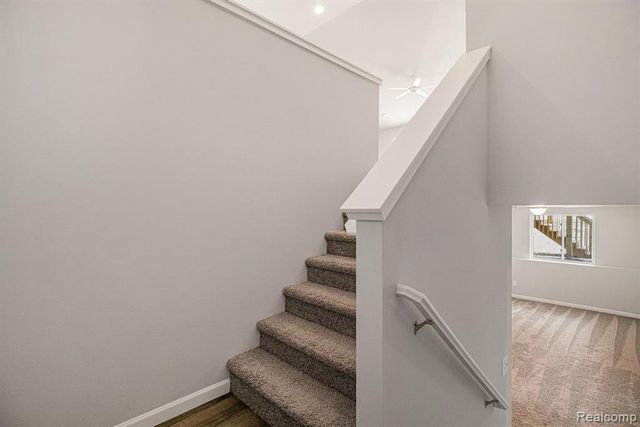 209 Kingsberry Drive, Blissfield, MI 49228