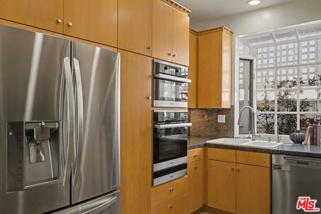 1037 16th Street 10, Santa Monica, CA 90403