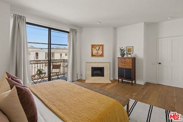 1037 16th Street 10, Santa Monica, CA 90403