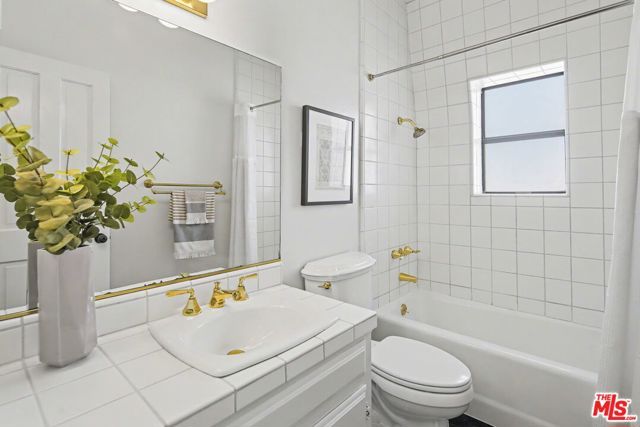 1037 16th Street 10, Santa Monica, CA 90403