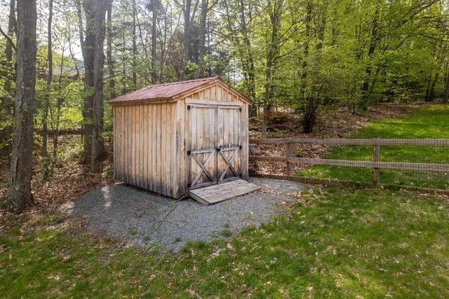 180 David Road, Rutland Town, VT 05701