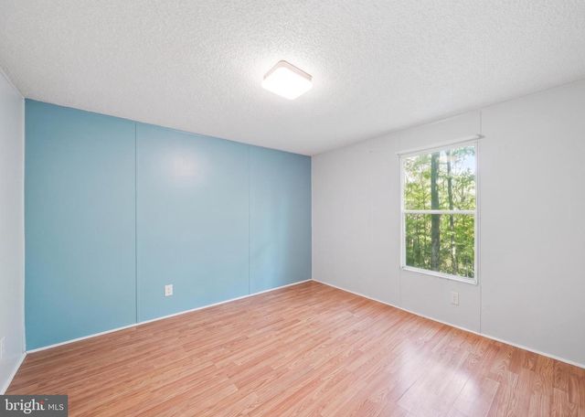 13025 THUNDER RD, King George, VA 22485