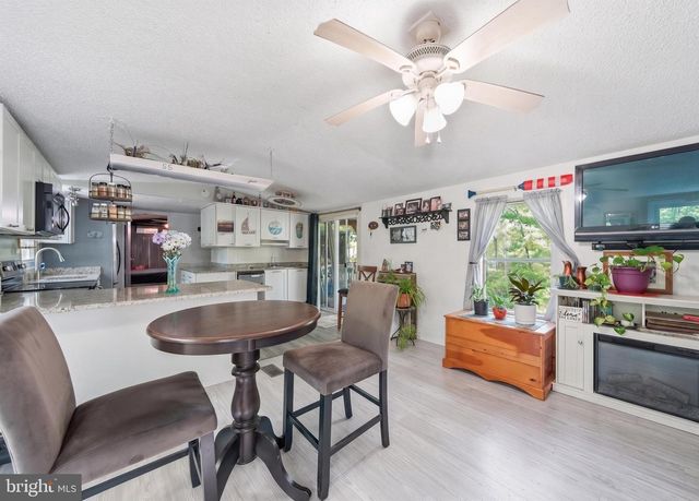 13025 THUNDER RD, King George, VA 22485