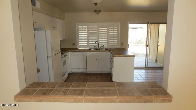 4030 E Windrose Drive, Phoenix, AZ 85032