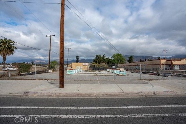 26468 Baseline Street, Highland, CA 92346