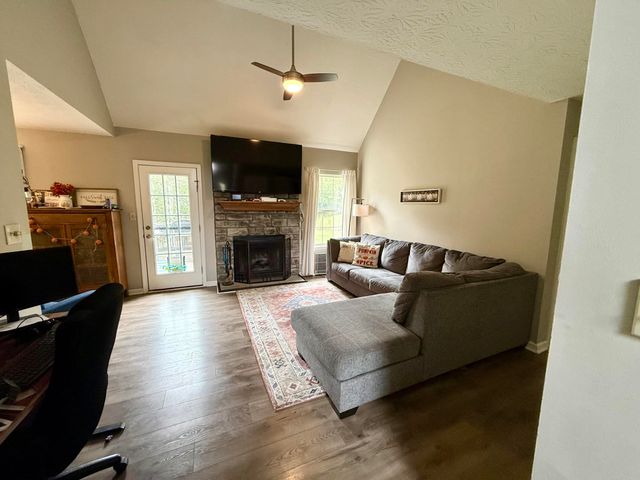200 Berkley Lane, Frankfort, KY 40601