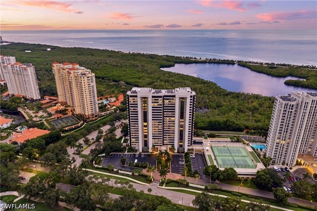 6825 Grenadier BLVD 1102, Naples, FL 34108