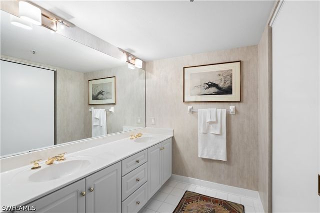 6825 Grenadier BLVD 1102, Naples, FL 34108