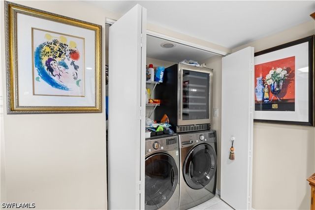 6825 Grenadier BLVD 1102, Naples, FL 34108