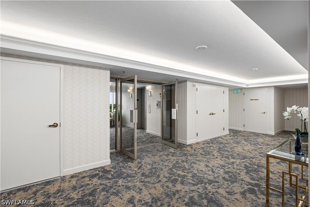 6825 Grenadier BLVD 1102, Naples, FL 34108